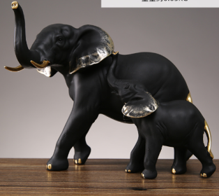 Creative Lucky Elephant Handicraft Ornament Desktop Decoration Good Luck Decoration Ornament For Home Office Wine Cabinet (Color: black gold)